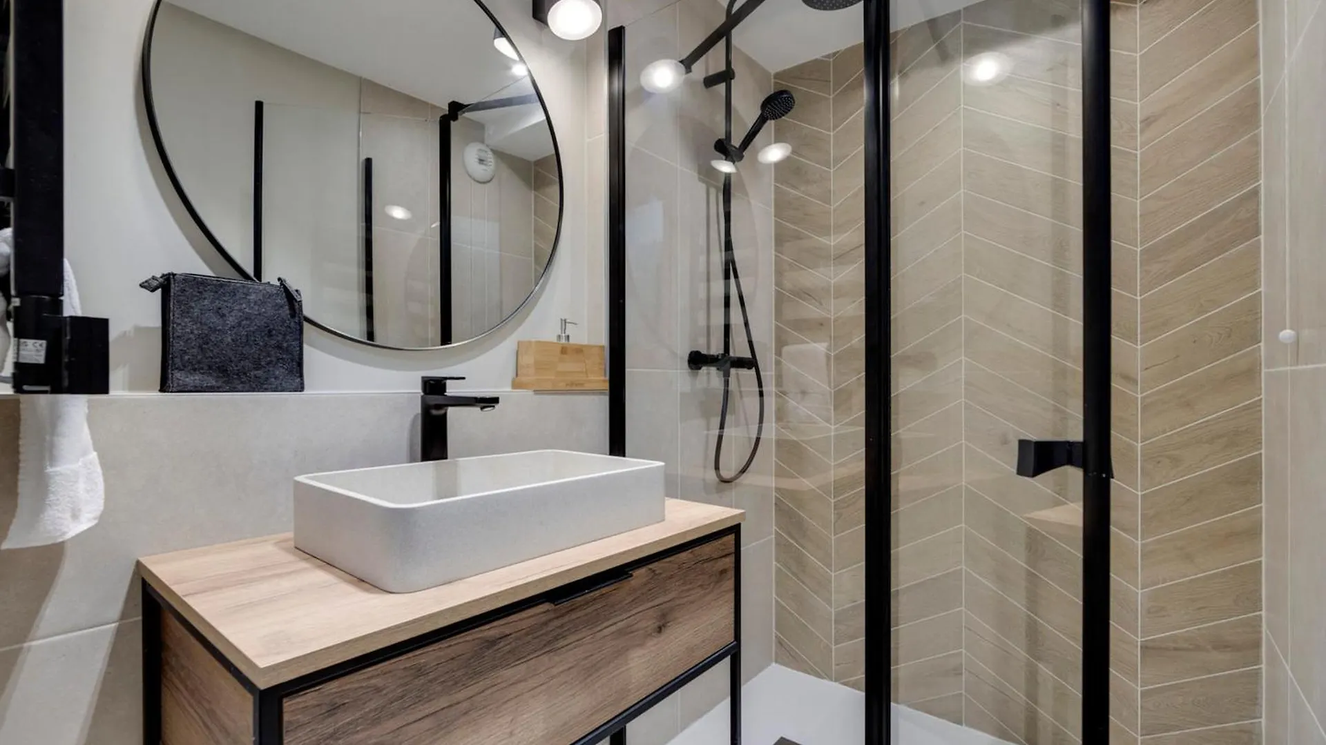 Appartement Cosy Avec Acces Direct Aux Pistes, Piscine Et Spa A Arc 1950 - Fr-1-686-39 ブール・サン・モーリス アパート