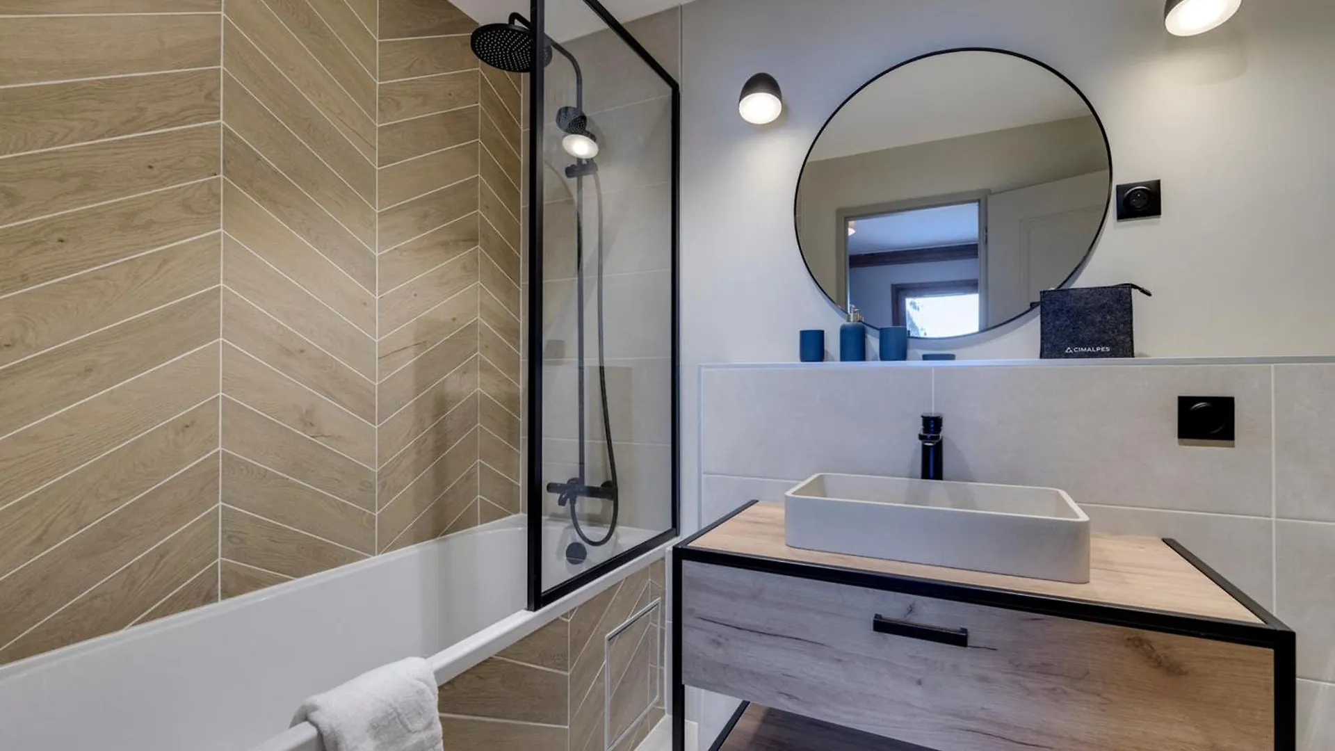 Appartement Cosy Avec Acces Direct Aux Pistes, Piscine Et Spa A Arc 1950 - Fr-1-686-39 ブール・サン・モーリス アパート